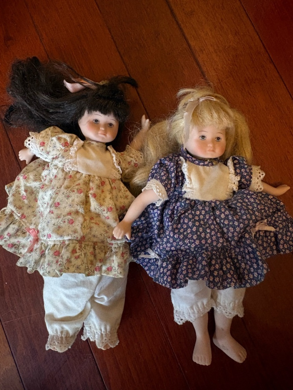Porcelain Doll Pair in Floral Dresses - Blue and Cream selling AS-IS
